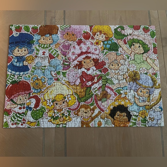 500 piece Strawberry Shortcake and friends jigsaw puzzle. - Picture 3 of 5